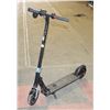 Image 1 : ELECTTIC SCOOTER UNTESTED NEEDS NEW CHARGER