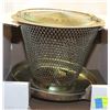 Image 1 : NEW NO/NO TRAY BIRD FEEDER