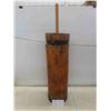 Image 1 : Vintage Butter Churn