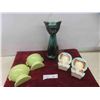 Image 1 : 2 McCoy Lime Green Wall Pockets , Blue Mountain Style