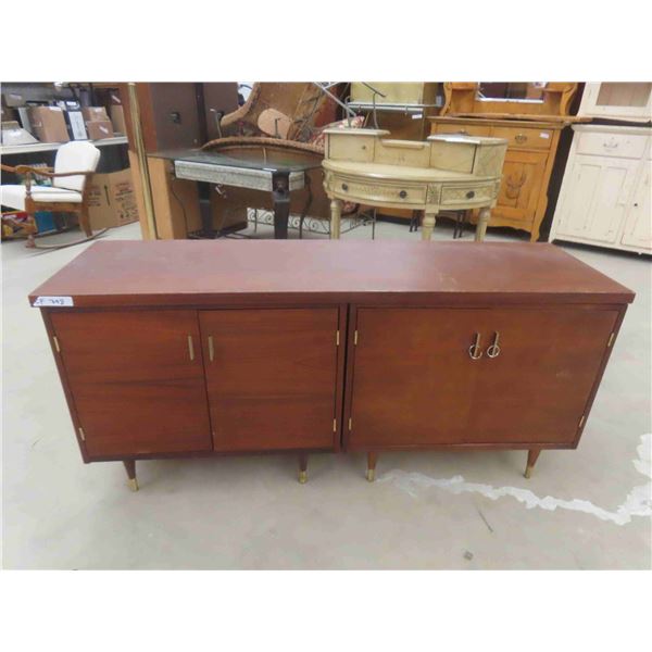 Credenza 27'' x 60'' x 18'' 