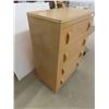 Image 3 : Dresser 4 Drawer 46'' x 32'' x 18'' 