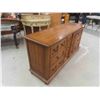 Image 4 : Dresser 31'' x 64'' x 19'' 