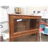 Image 3 : 4 Tier Modern Book Case 60'' x 12'' x 29'' - top glass cover needs some repair