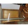 Image 3 : Watermens Store Display Case 42'' x 24'' x 23'' - One Side