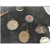 Image 8 : Pins, Key Chain & Pendant