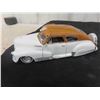 Image 2 : 2 Diecast 1:24 Vehicles with Window Cab Cooler 