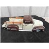 Image 8 : 2 Diecast 1:24 Vehicles with Window Cab Cooler 