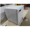 Image 2 : GE Bar Fridge 