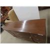 Image 3 : Dresser 32'' x 60'' x 16 1/2'' 