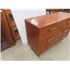 Image 2 : Dresser 5 Drawer 33'' x 18'' x 48'' 
