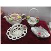 Image 3 : Shelf / Room Decoration: Porcelain Flower