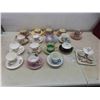 Image 1 : 15 Tea Cups with Saucers 'Colclough'
