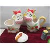 Image 2 : Salt and Pepper Shakers, Some Singles (Incomplete