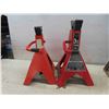 Image 3 : 4 Jack Stands (1) 3 1/2 Ton , 2 Larger, 1 Smaller 