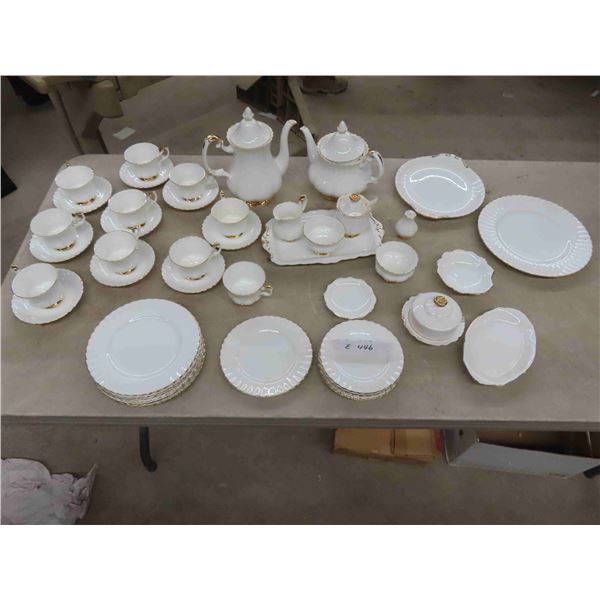 49pcs Royal Albert Val D'or 
