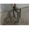 Image 8 : Yard Tools : Pitch Fork, Axe, Cultivator & More 