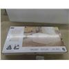 Image 1 : Seville Trunk Bench 30'' x 15 1/2'' x 17'' - New or Store Return 