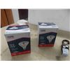 Image 2 : 2 Flood Light Bulbs, 5 Ratchet Straps, 