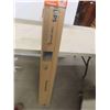 Image 2 : 21 T8 Fluorescent Light Bulbs 