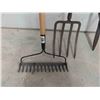 Image 2 : Yard Tools: Rakes, Pitch Fork, Clippers & More 