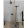 Image 3 : Yard Tools: Rakes, Pitch Fork, Clippers & More 