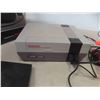 Image 2 : Nintendo Console with Controls & 3 Games 