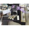 Image 2 : Fashion Jewelery All in Gift Boxes : Brooches, Bracelets