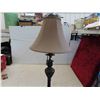 Image 8 : 3 Matching Lamps with Shades, 2 Table 28'' H + 