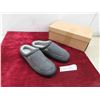 Image 1 : 1 Pair of Mens Slippers Size 9/10