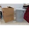 Image 1 : Metal Garbage Can with Lid 