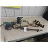 Image 1 : 2 Makita Power Sanders, Hand Planer, Tin Snips, 