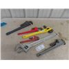 Image 1 : Crescent Wrench 24'' , 5 Pipe Wrenches 10'' 