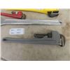 Image 2 : Crescent Wrench 24'' , 5 Pipe Wrenches 10'' 
