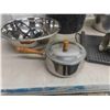Image 6 : Pressure Pot, Meat Grinder, Canner, 