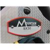 Image 2 : Brand New Mountain Profile 9'' x 30'' Snow Shoes 