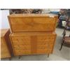 Image 2 : 2 Mid Century Dressers 31'' x 60'' x 17 1/2'' , 40'' x