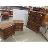 Image 1 : 3pce Bedroom Set : Dresser 50'' x 37'' x 19'' , 2 
