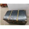 Image 3 : Antique Trunk 25'' x 36'' x 25'' 