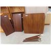 Image 1 : Walnut Table 30'' x 38'' x 38'' Plus 2 Leaves 18'' Each