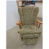 Image 2 : Gliding Rocker Surprise Plus Recliner