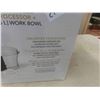 Image 2 : Cusinart 7 Cup Food Processer - New or Store