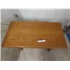 Image 2 : Hand Crafted Solid Oak Bench 35'' x 18'' x 18 1/2'' H 