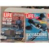 Image 2 : 14 Life Magazines 1960s 