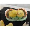 Image 2 : 16 Sets of Salt and Pepper Shakers : Chicks & More 