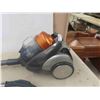 Image 2 : Electrolux T8 Vacuum 