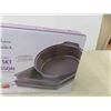 Image 2 : Bakeware Set - New or Store Return  