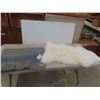 Image 1 : Hudson Bay Wool Blanket Sleep + Throw 