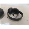 Image 2 : Beats Head Set with Case & Power Cord