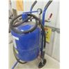 Image 2 : Powerfist 10 Gallon Pressure Sandblaster - Appears